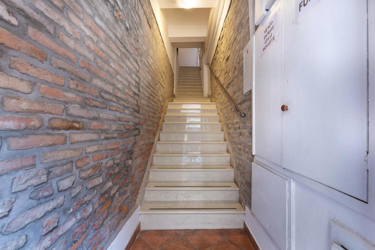 Ferrara Mayr White Apartment Exterior photo